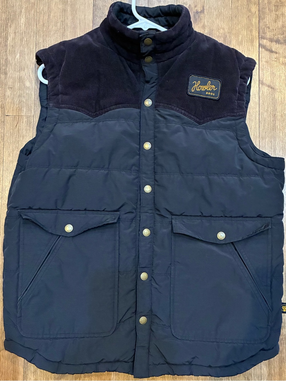 Howler Brothers - Men’s Corduroy Puffer Vest - Medium EUC